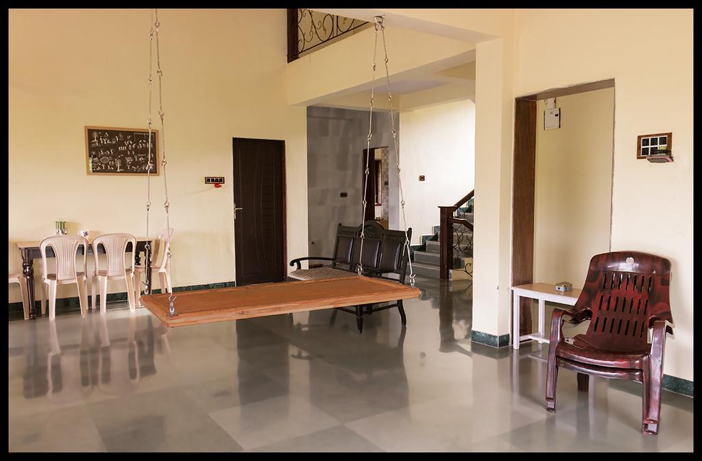 Varshavan- Nature, Hobby And Art Residency Hotell Dāpoli Exteriör bild